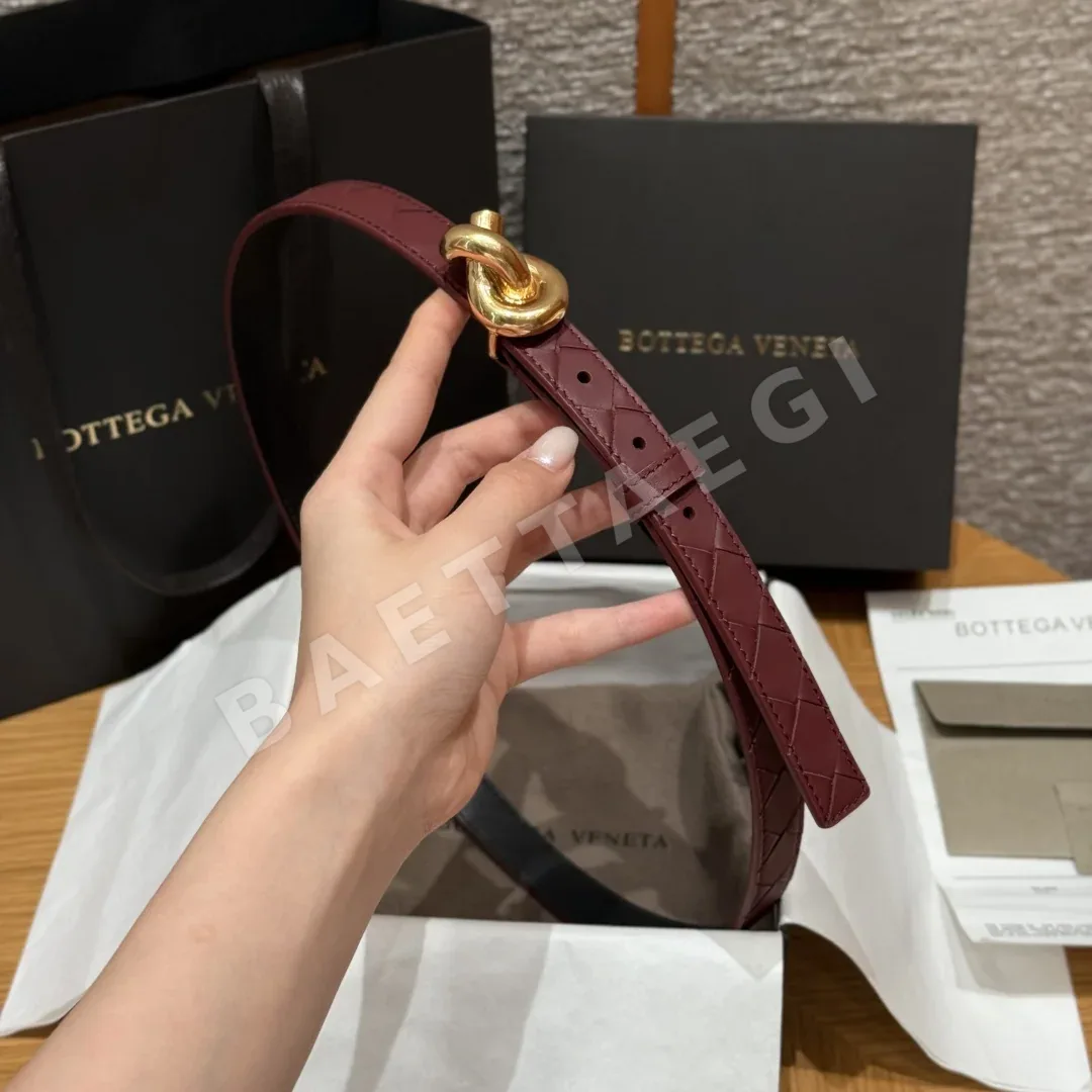보테가베네타 인트레차토 가죽 벨트 상세 이미지 5