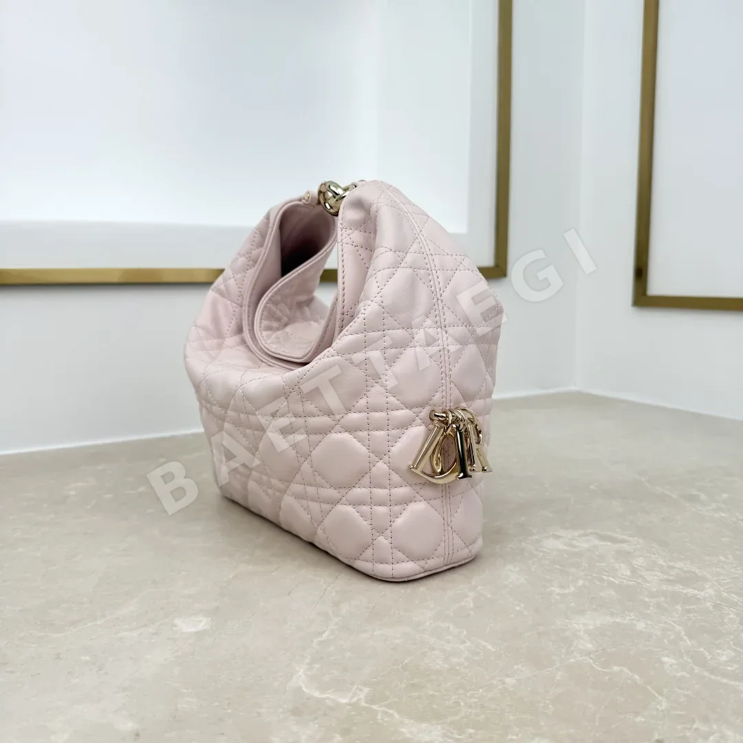 디올 뚜주흐 호보 버킷 가방 상세 이미지 2