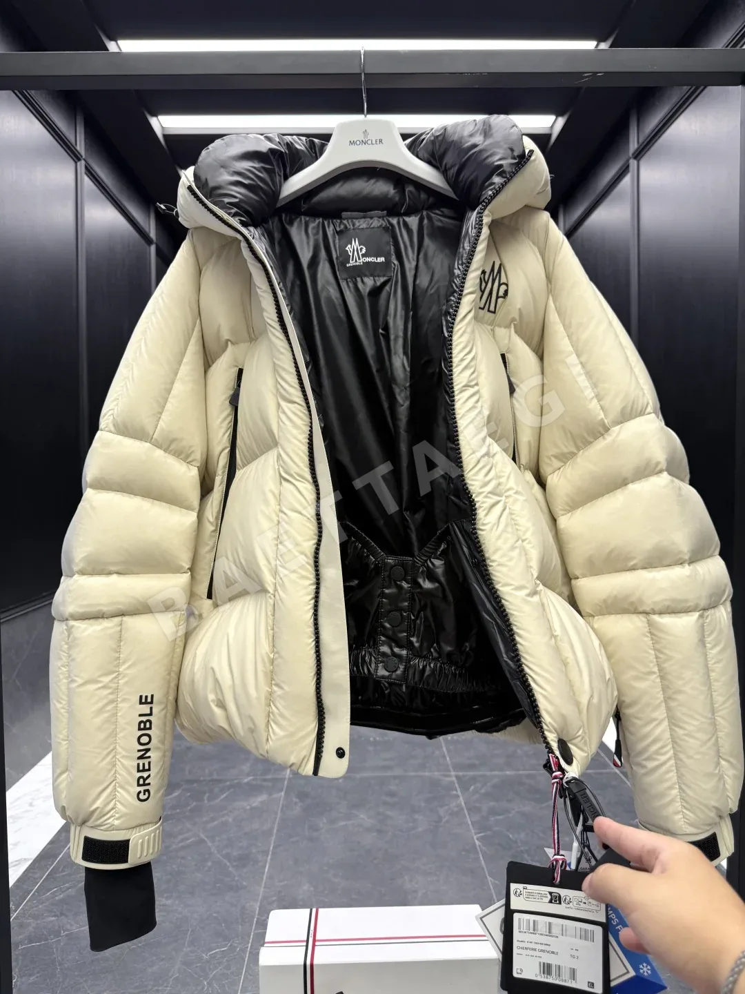 몽클레르 몽클레어 그레노블 셰리페리 숏 다운 자켓 상세 이미지 8