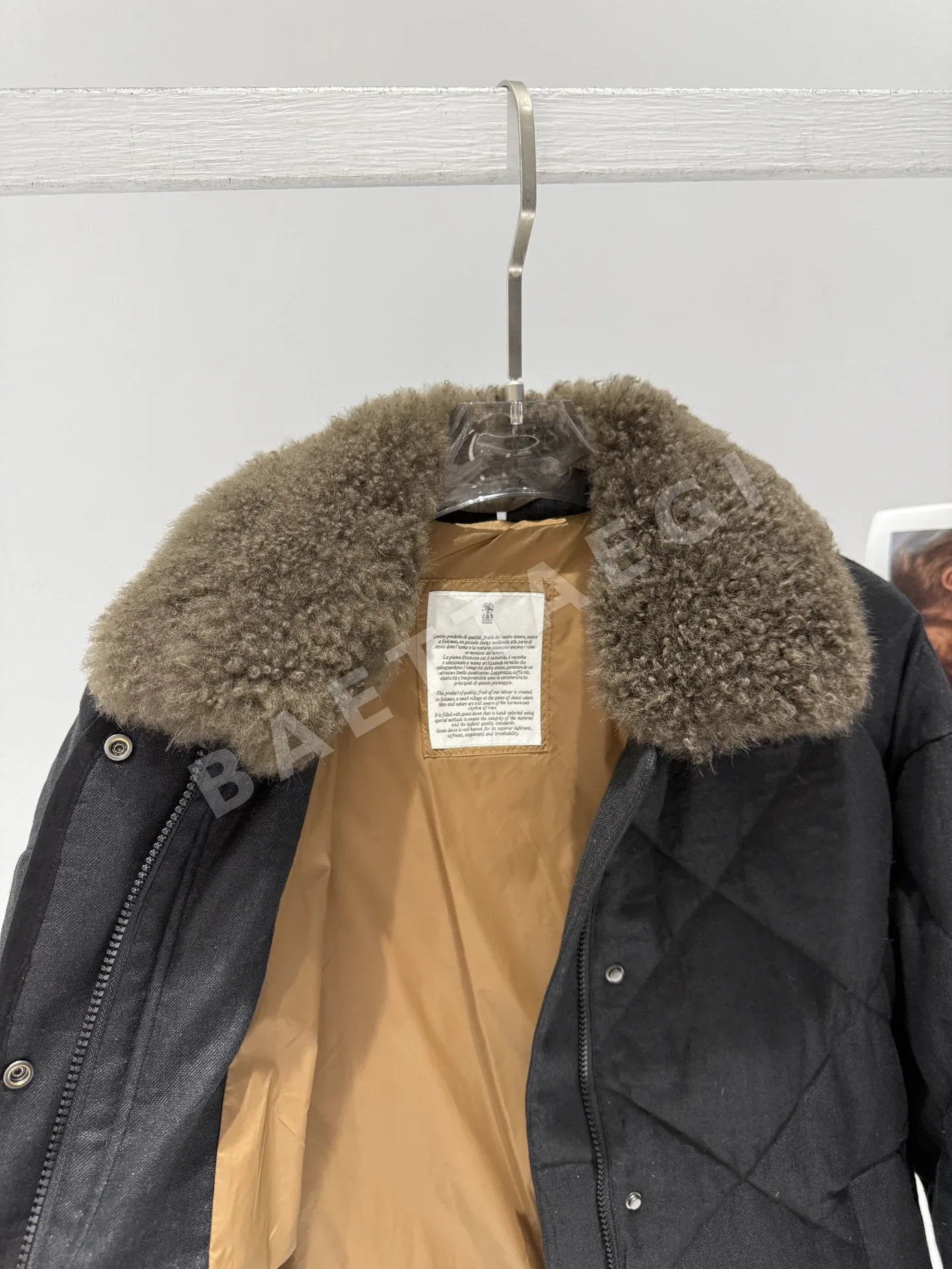 브루넬로쿠치넬리 오트쿠튀르 공방(Métiers d'Art) 컬렉션 패딩 상세 이미지 6