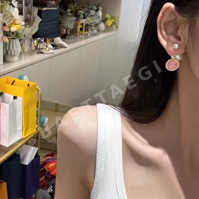 디올 CD 이니셜 메탈 귀걸이 134542