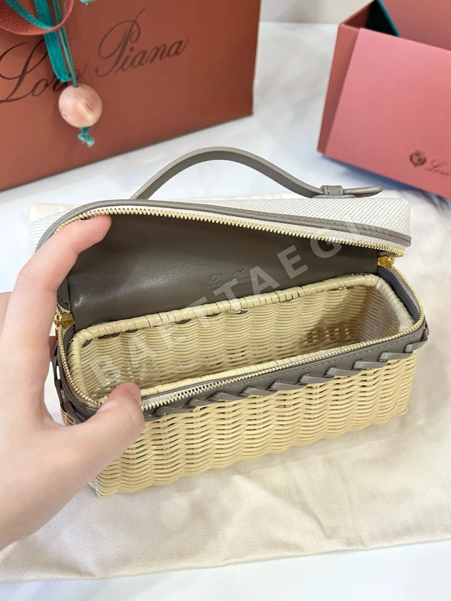 로로피아나 대나무 직조 캔버스 핸드백 상세 이미지 6