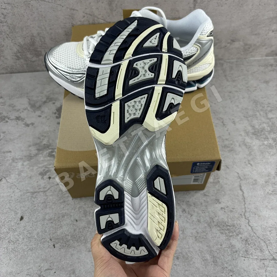 아식스 [ZC] 젤 카야노 14 1202A056-109 200235 Asics Gel-Kayano 14 White Midnight 상세 이미지 6