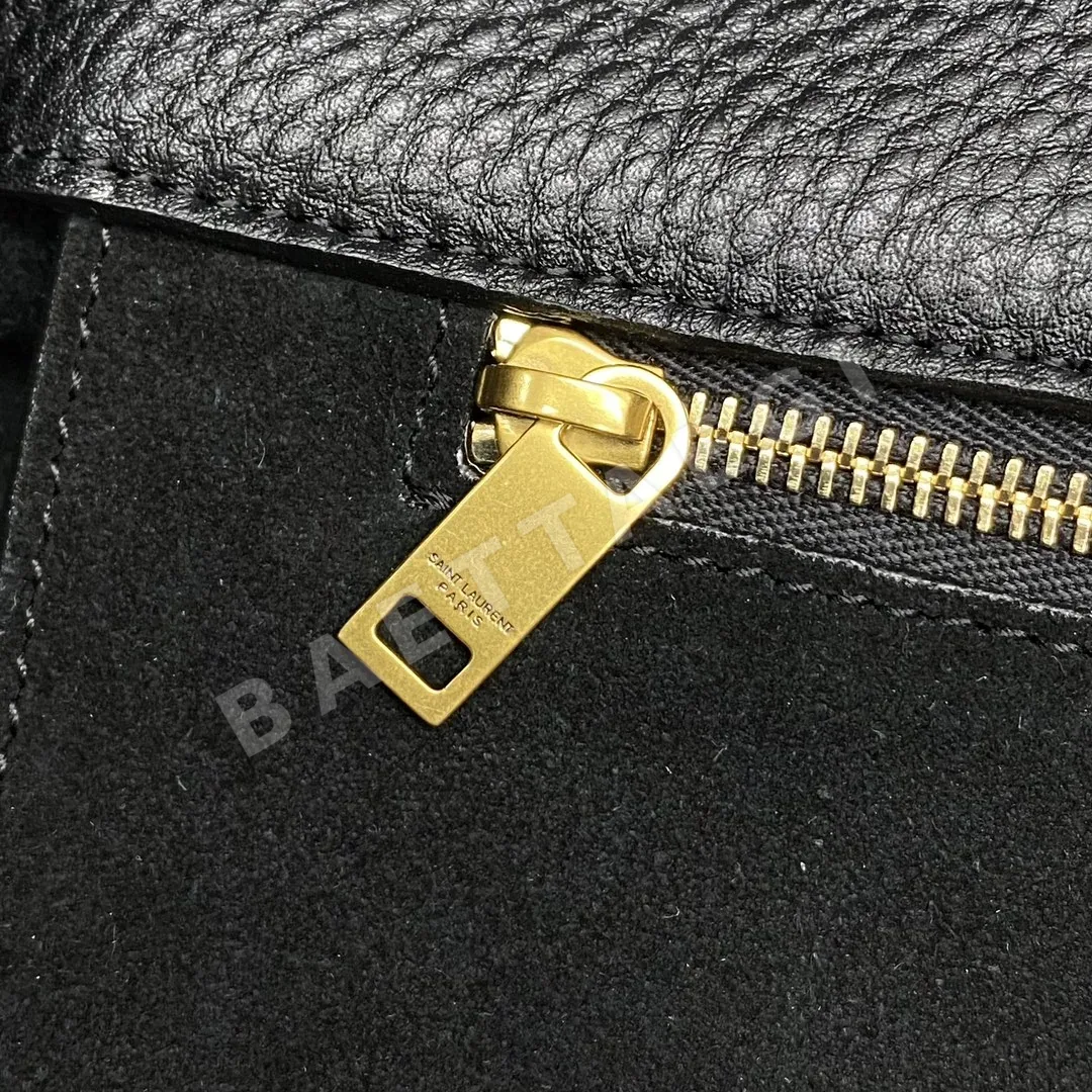 생로랑 블랙 골드 장식 가방 상세 이미지 9