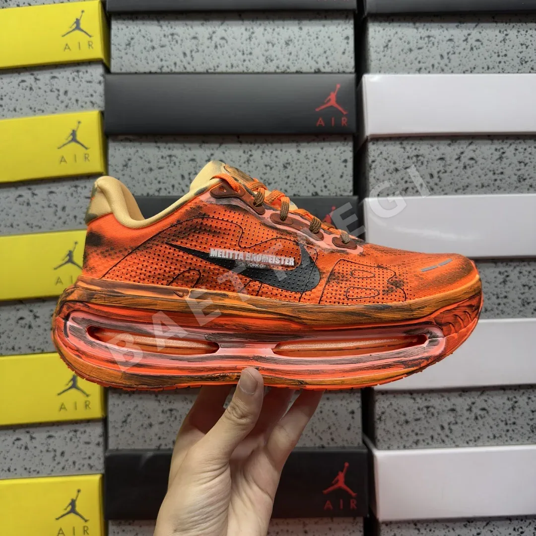 나이키 [M] 보메로 프리미엄 IQ7166-800 201746 Nike Vomero Premium Melitta Baumeister 상세 이미지 9