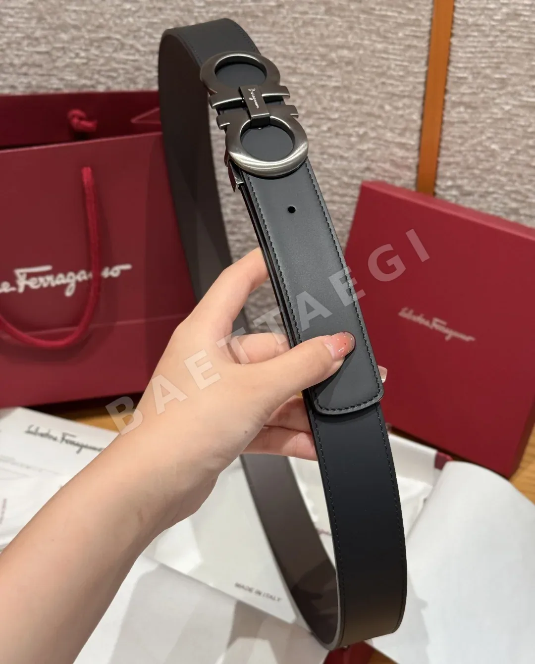 페레가모 간치니 실버 버클 양면 가죽 벨트 상세 이미지 3