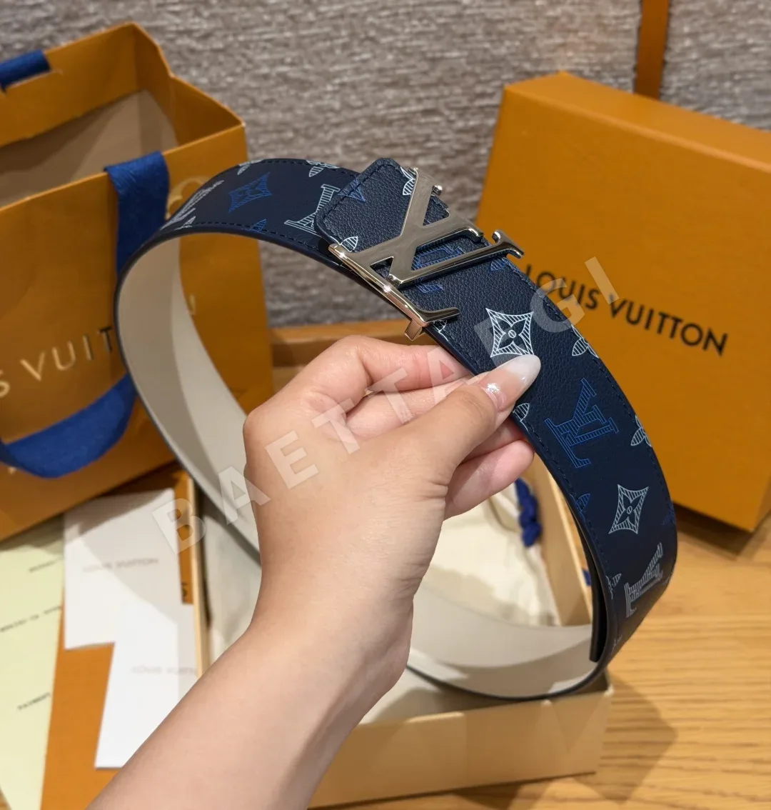 루이비통 리버시블 가죽 벨트 40mm 상세 이미지 9