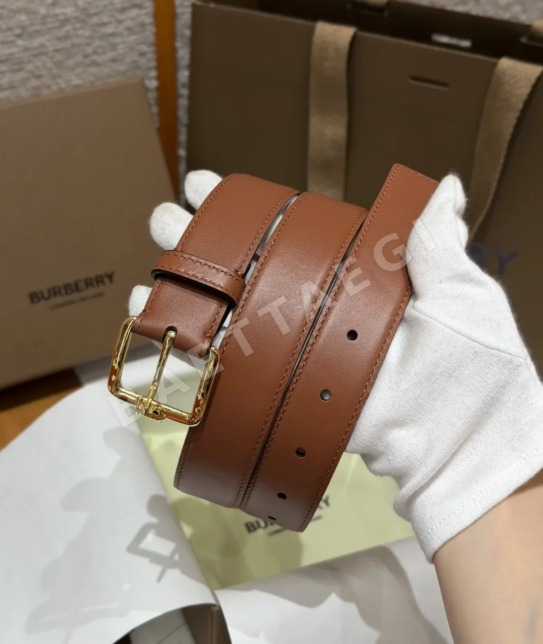 버버리 폴리 30mm 스무스 카프스킨 핀버클 벨트 상세 이미지 8