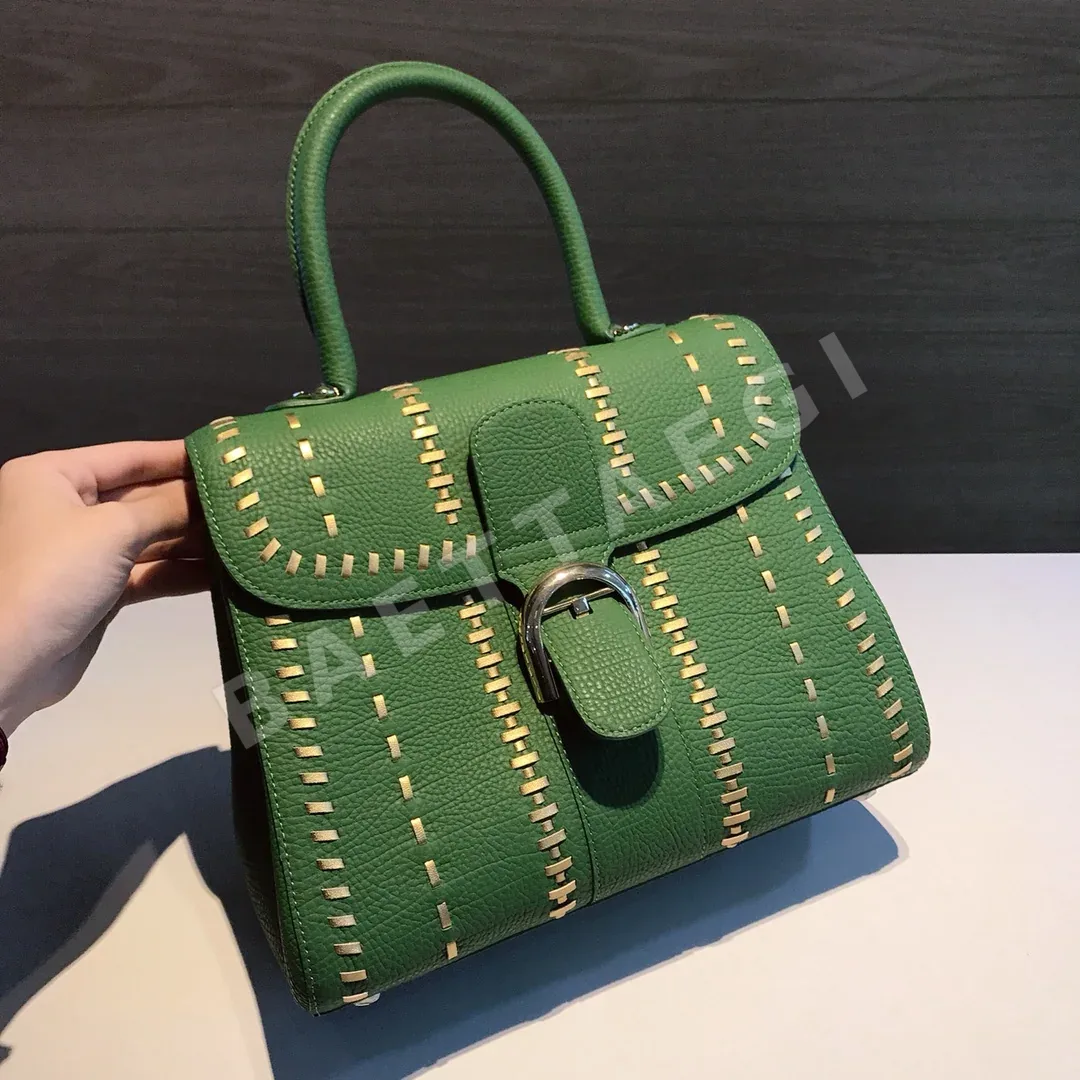델보 브릴리언트 천연 가죽 숄더백 28 cm 상세 이미지 2