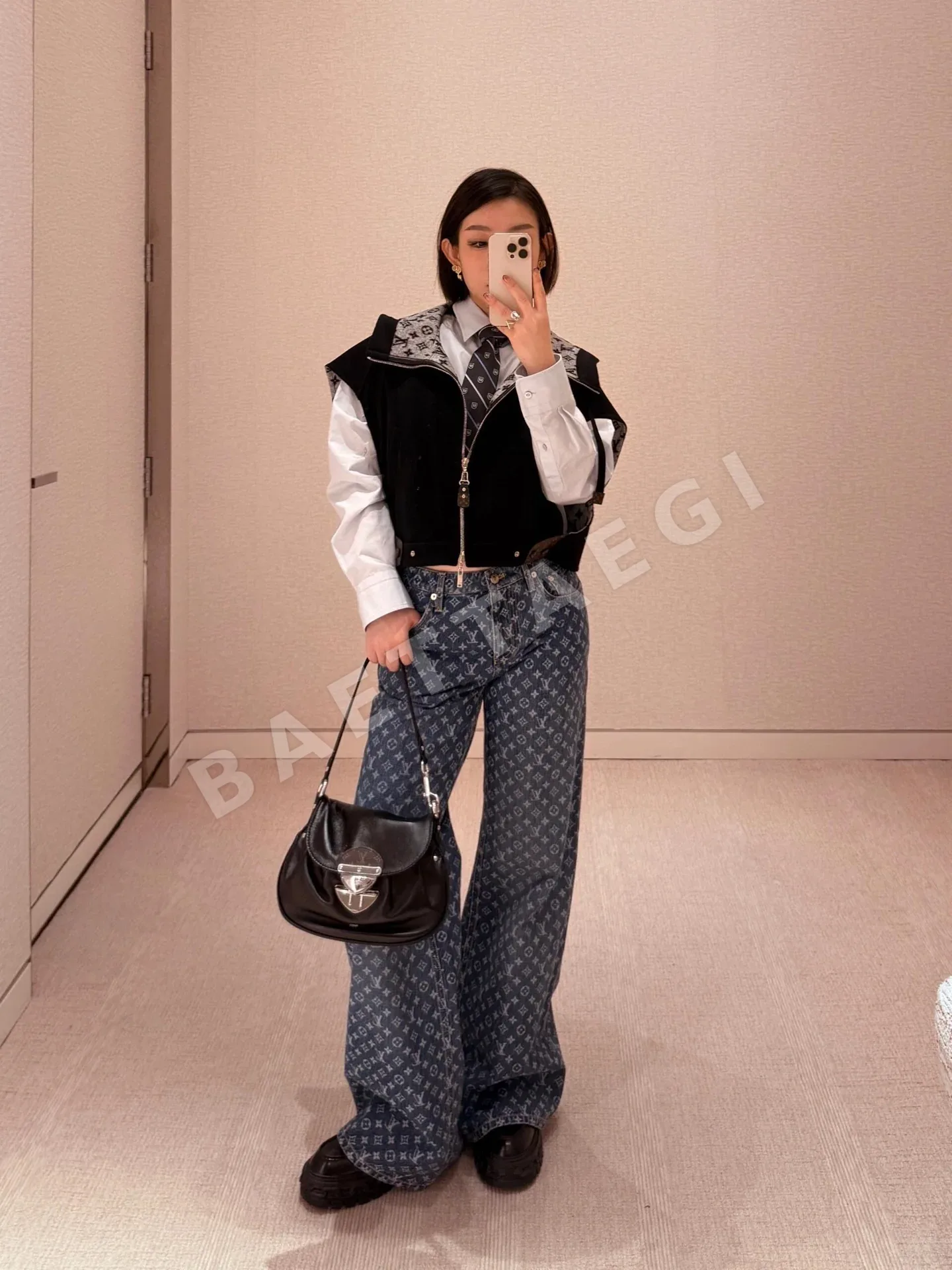 루이비통 캐시미어 블렌드 울 후드 베스트 상세 이미지 2