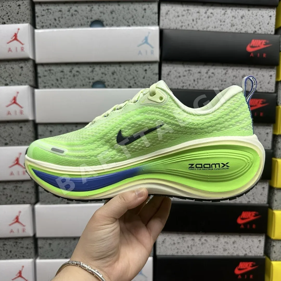 나이키 [XY] 보메로 플러스 HV8150-702 201687 Nike Vomero Plus Volt Tint Lime Blast 상세 이미지 2