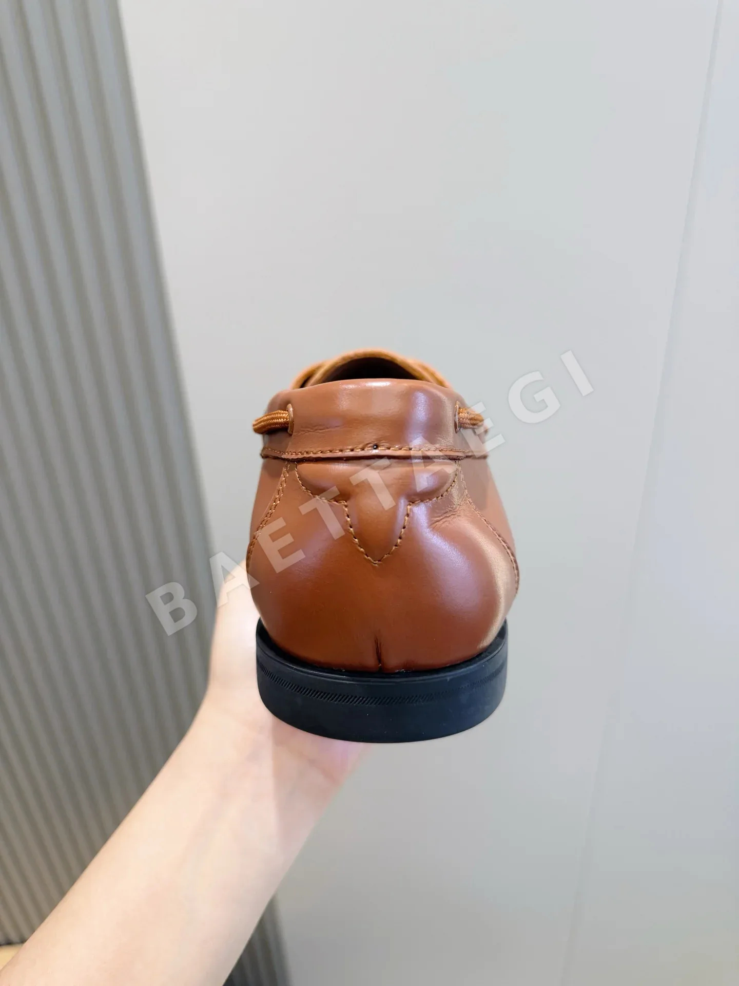 루이비통 로퍼 스웨이드 소가죽 하프 모노그램 플라워 상세 이미지 6