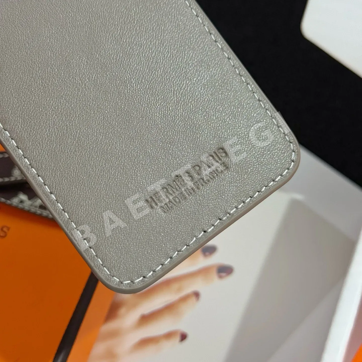 에르메스 맥세이프 마그네틱 지갑 166854 Hermes Wallet 상세 이미지 5