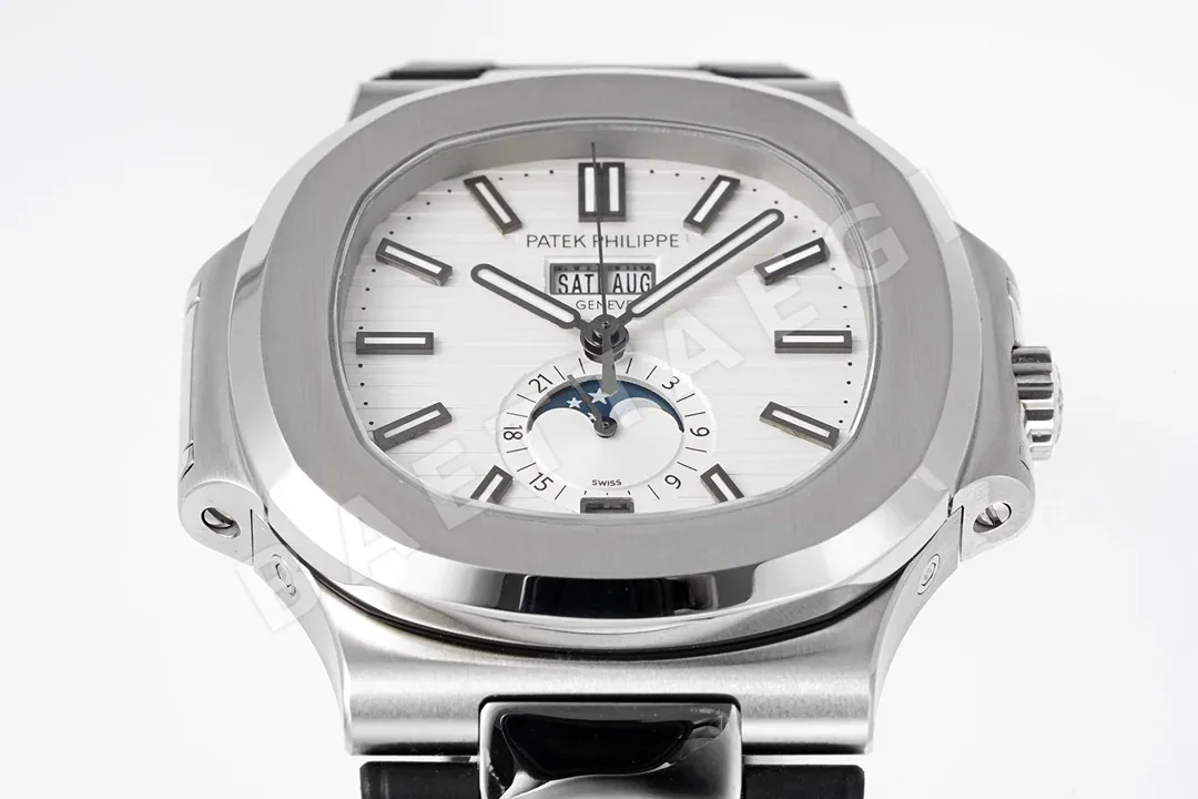 파텍필립 노틸러스 5726 애뉴얼 캘린더 스틸 시계 상세 이미지 3