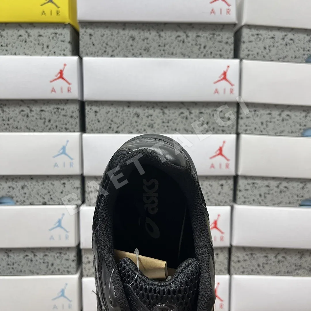 아식스 [VP] 젤 1130 1201A256-002 200315 Asics Gel-1130 Black Graphite Grey 상세 이미지 3