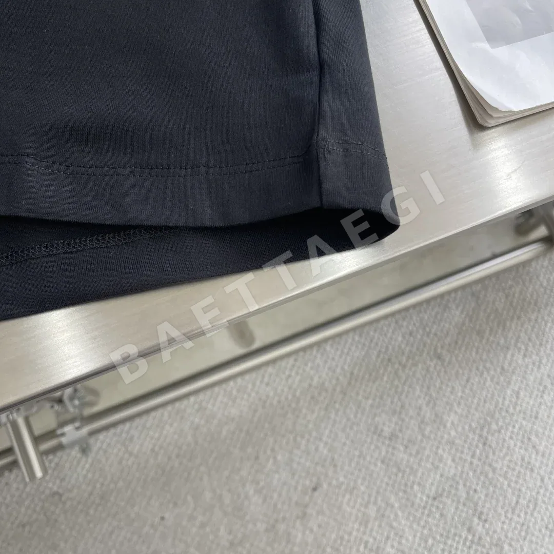 몽클레르 더블 로고 패치 남성 반팔 티셔츠 상세 이미지 7