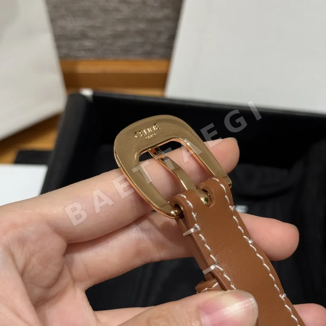 셀린느 TRIOMPHE 슬림 가죽 벨트 18mm 상세 이미지 4