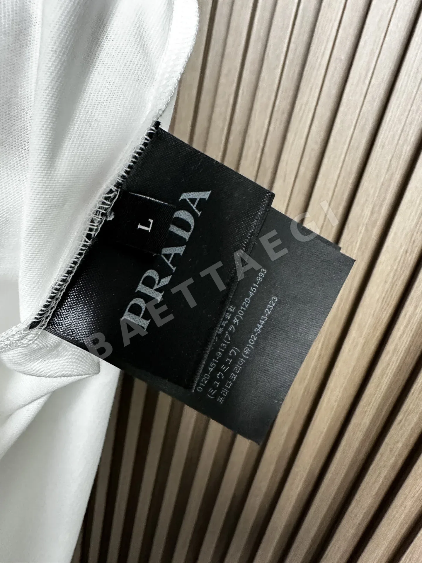 프라다 크루넥 코튼 반팔 티셔츠 상세 이미지 8