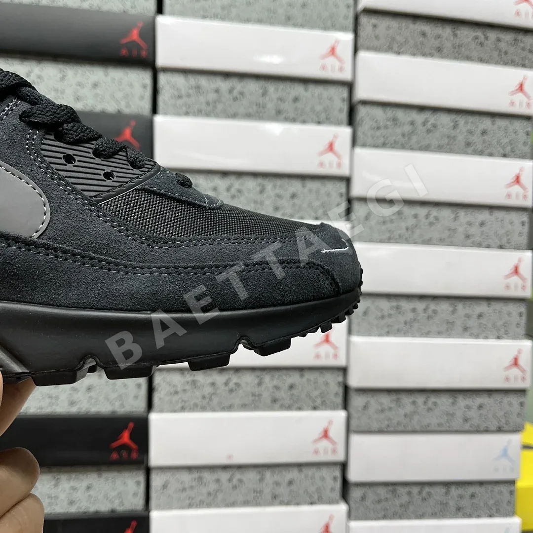 나이키 [XY] 에어 맥스 90 DO6706-010 201519 Nike Air Max 90 Black Metallic Cool Grey 상세 이미지 4