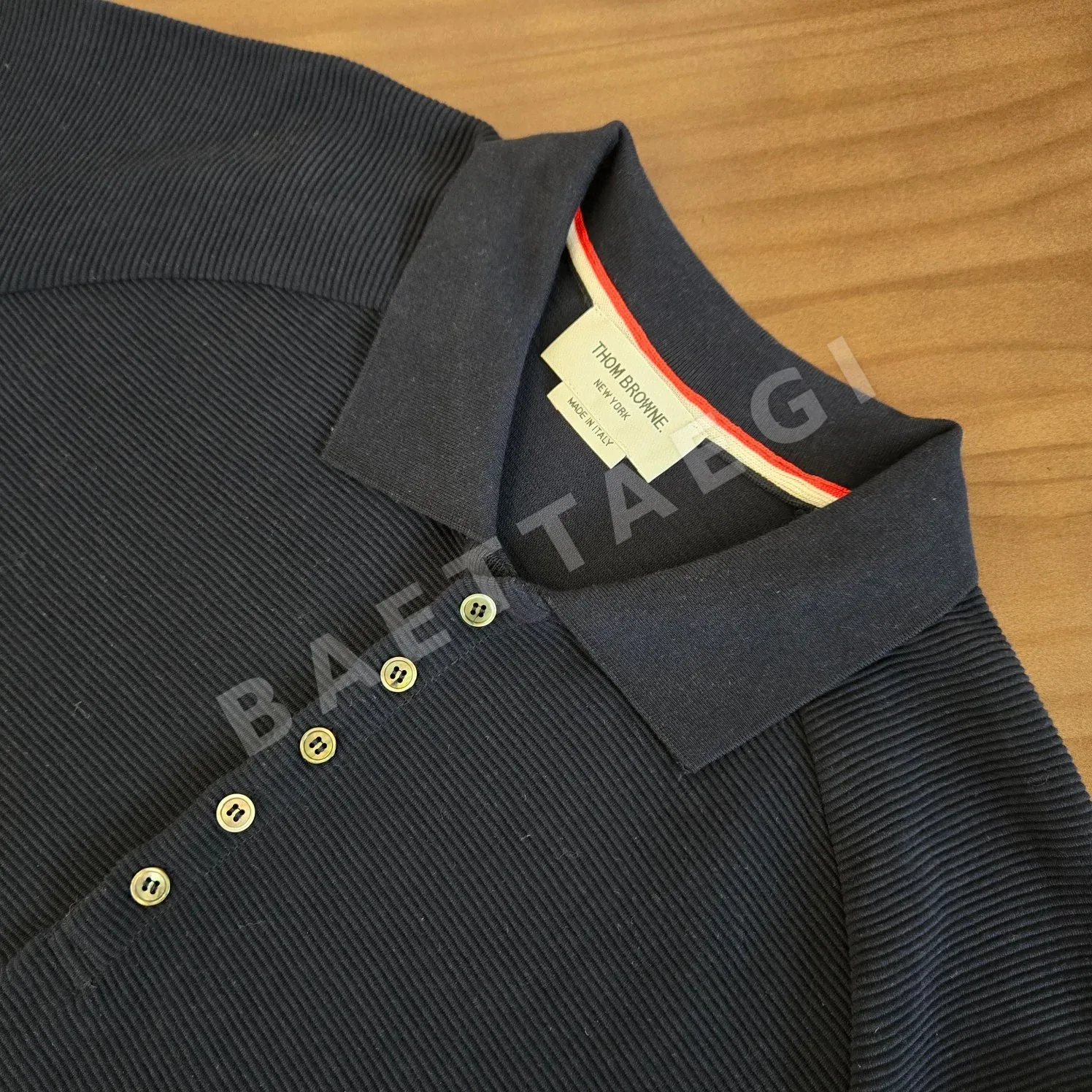 톰브라운 워터 리플 코마 코튼 반팔 티셔츠 상세 이미지 3