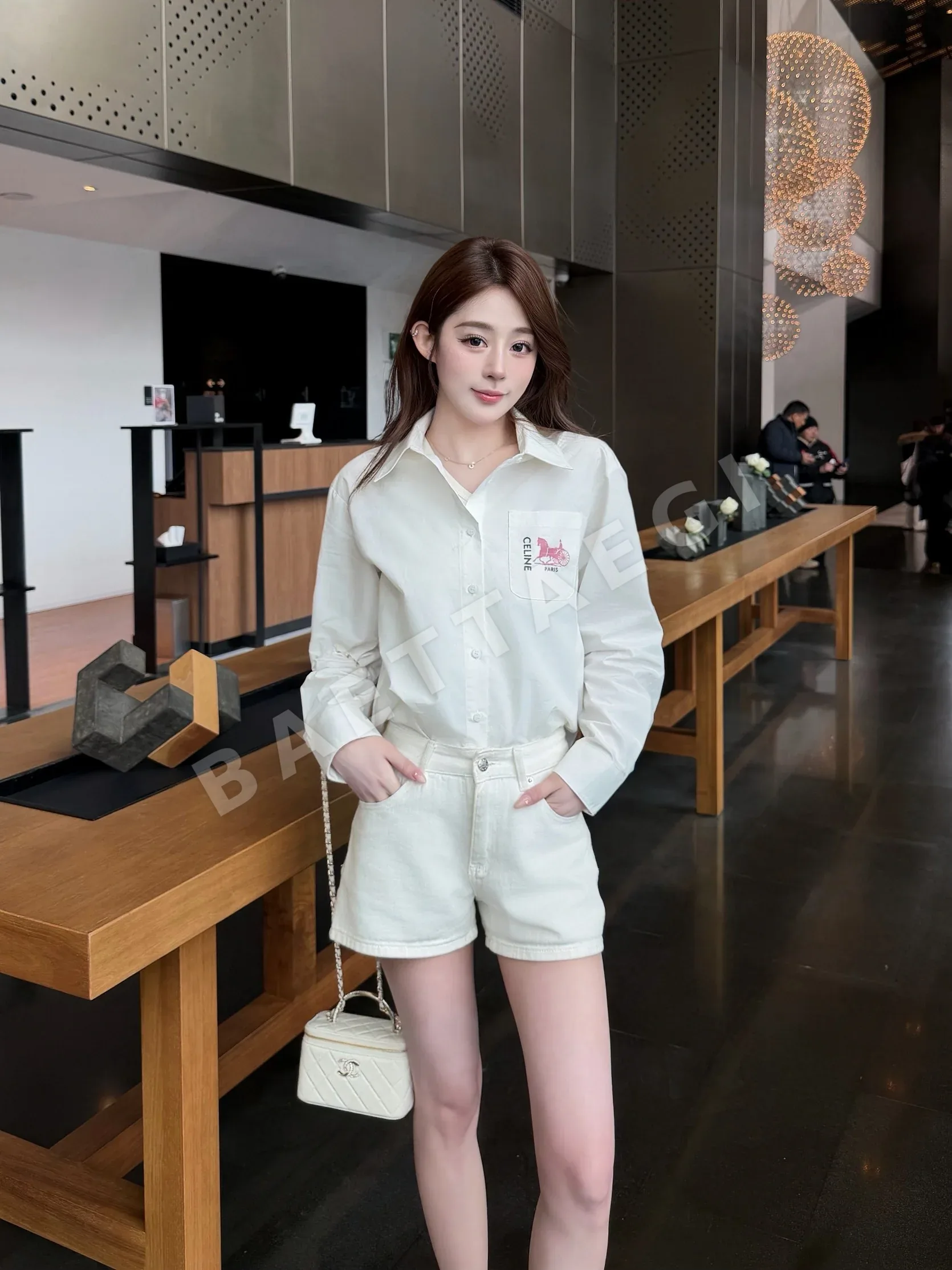 셀린느 포켓 레터 프린트 셔츠 137818