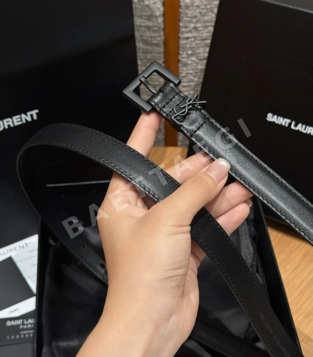 생로랑 카산드라 로고 레더 벨트 20mm 상세 이미지 4