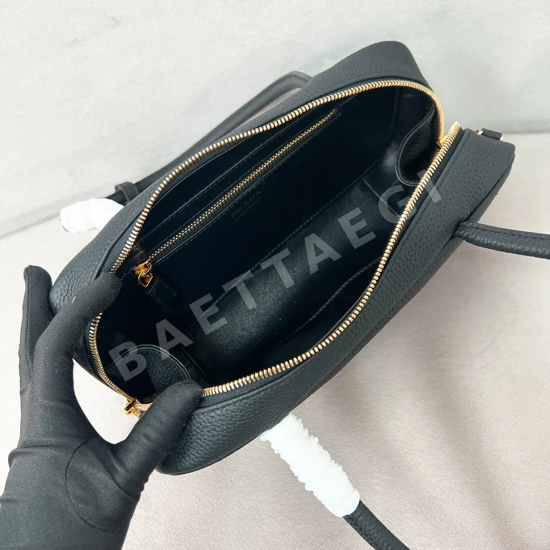 프라다 리치 패턴 카프스킨 토트백 1BB126 상세 이미지 8