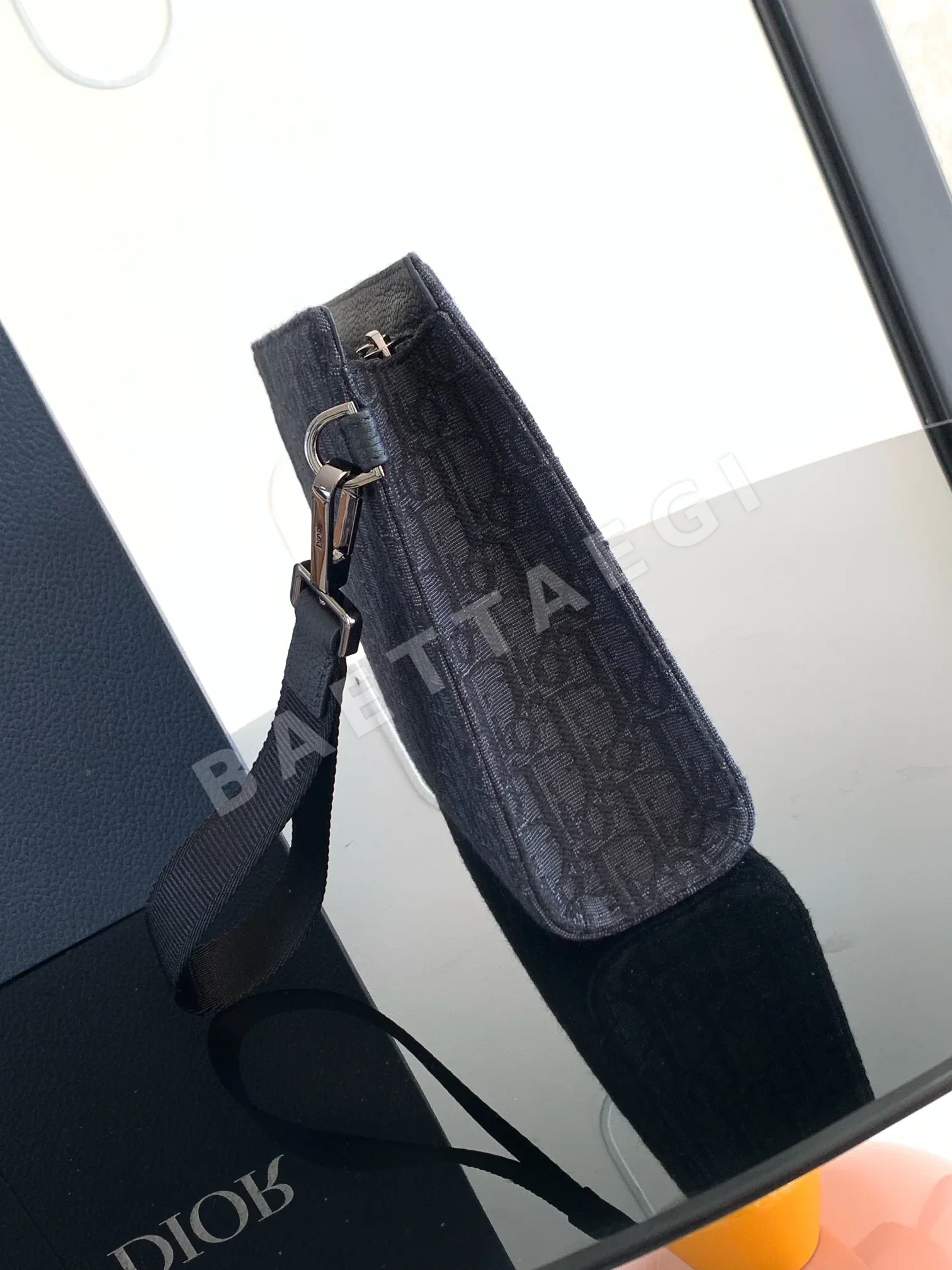 디올 블랙 오블리크 자카드 클러치 파우치 상세 이미지 2