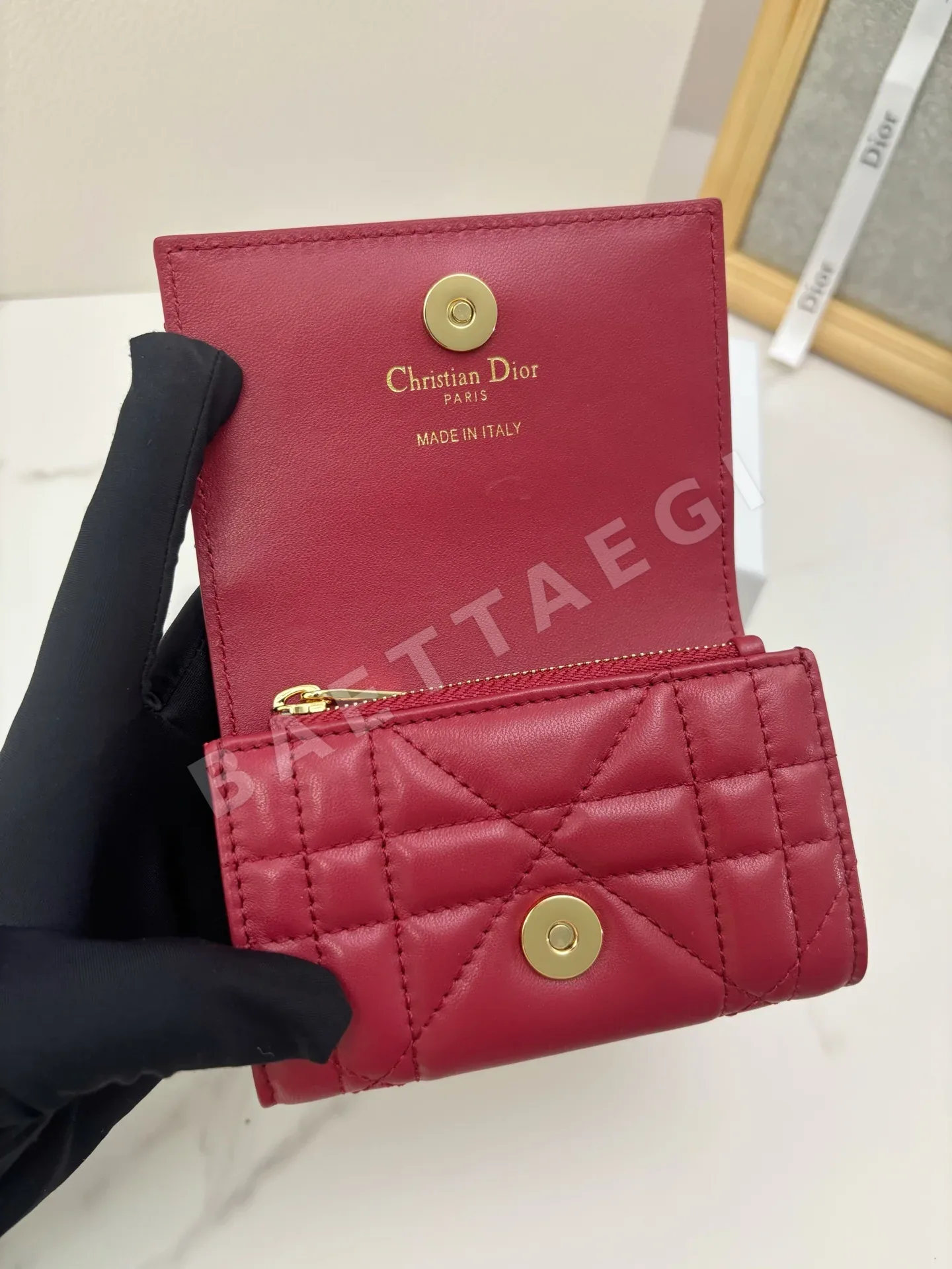 디올 카로 글리신 램스킨 지갑 상세 이미지 6