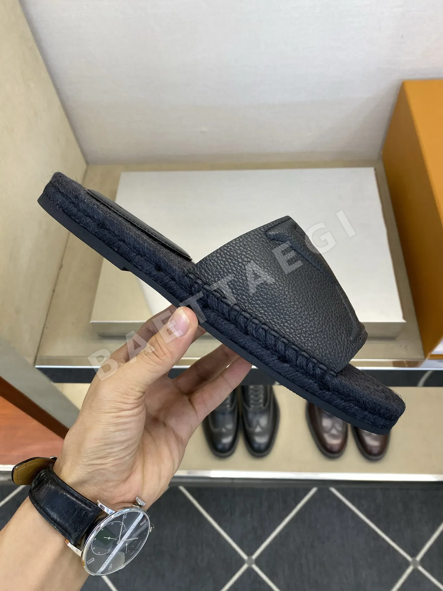 루이비통 LV 포르토피노 뮬 상세 이미지 5