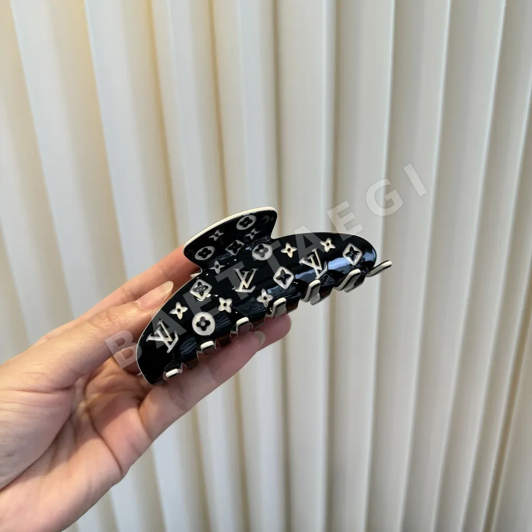 루이비통 헤어클립 184083