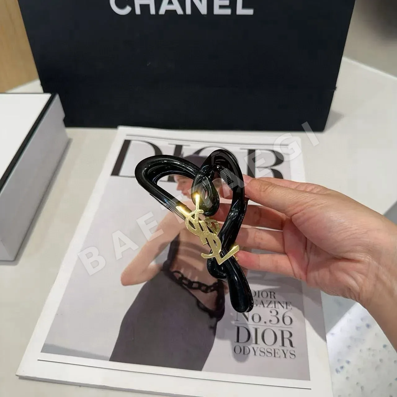 생로랑 YSL 헤어 클립 상세 이미지 3