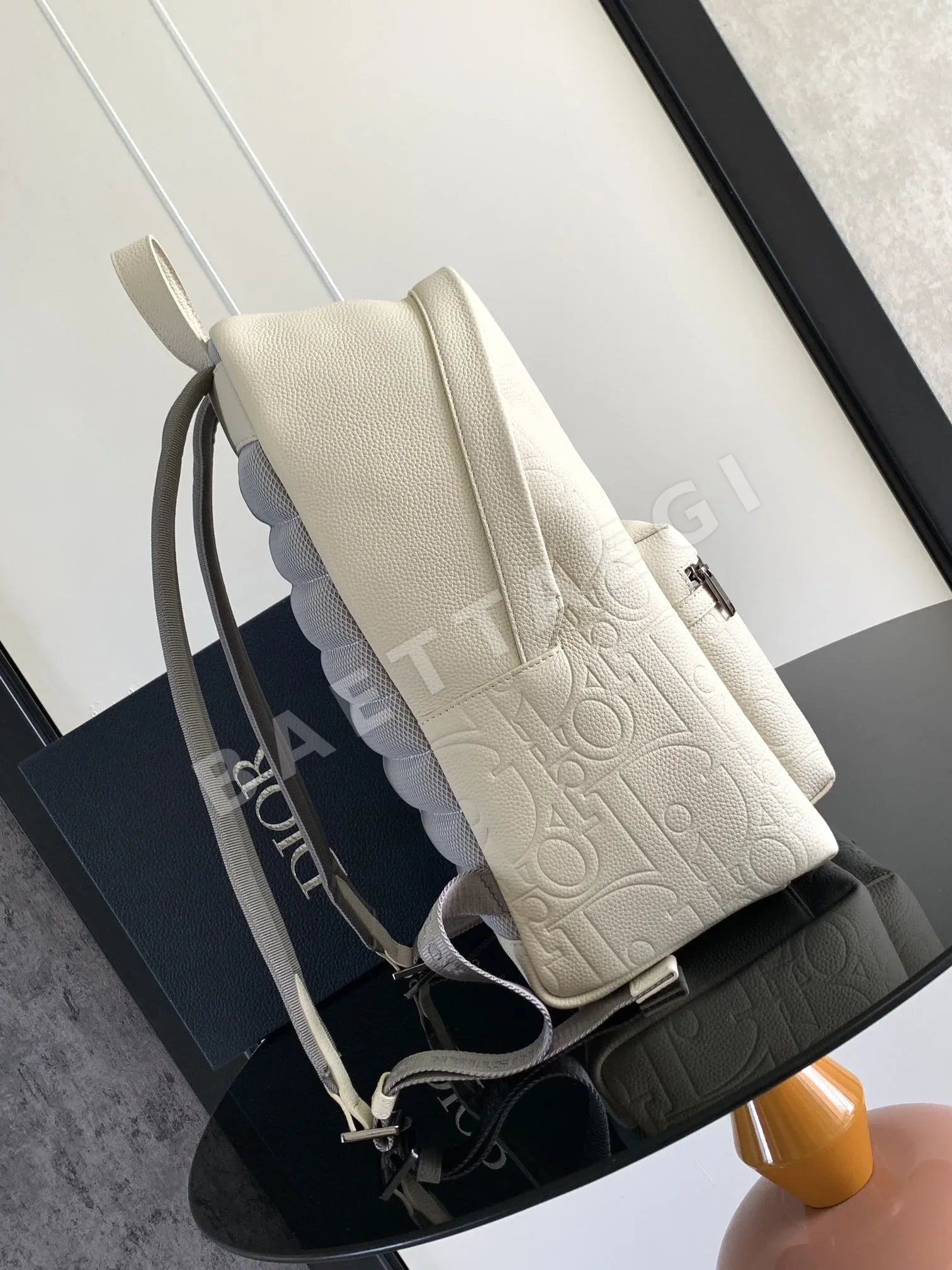 디올 라이더 2.0 백팩 상세 이미지 2