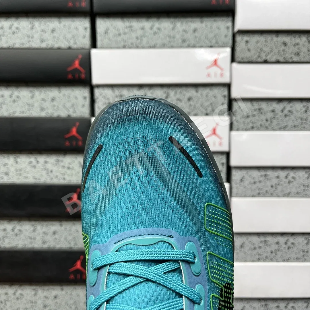 나이키 [5A] 보메로 프리미엄 IV6297-300 202028 Nike Vomero Premium Chicago Marathon 상세 이미지 2