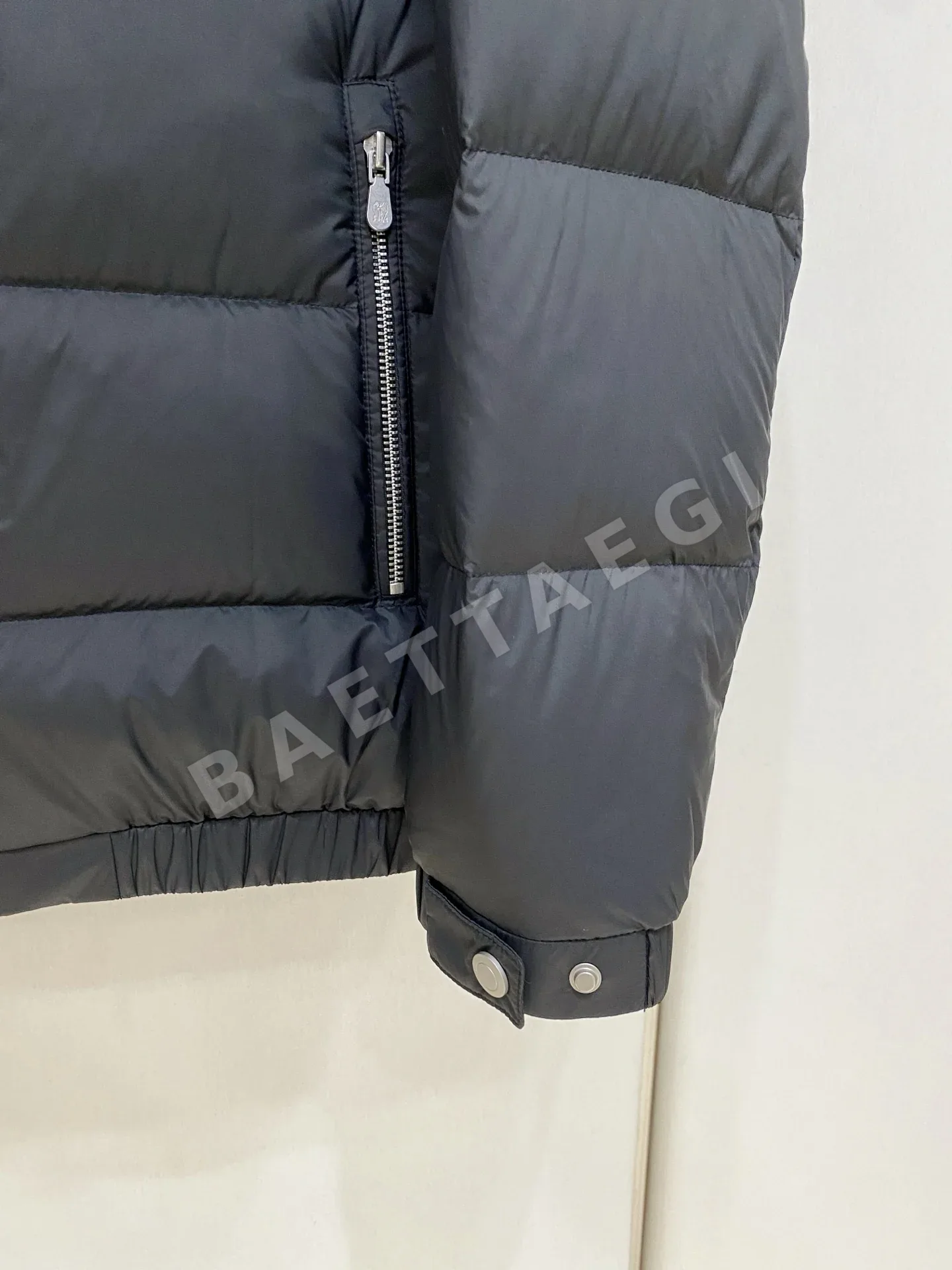 브루넬로쿠치넬리 남성 패딩 상세 이미지 6