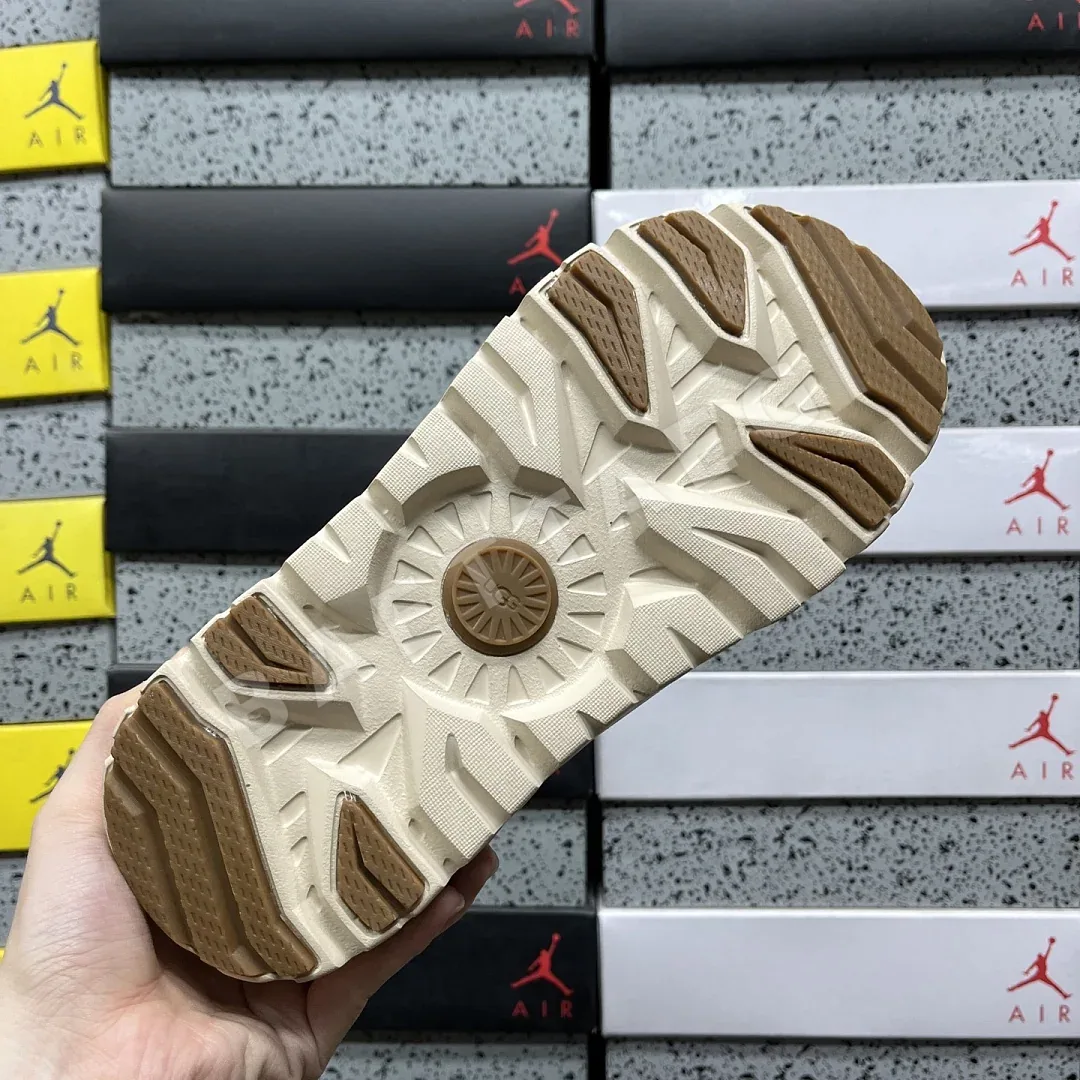 어그 [OT] 화이트 209023 UGG 상세 이미지 8
