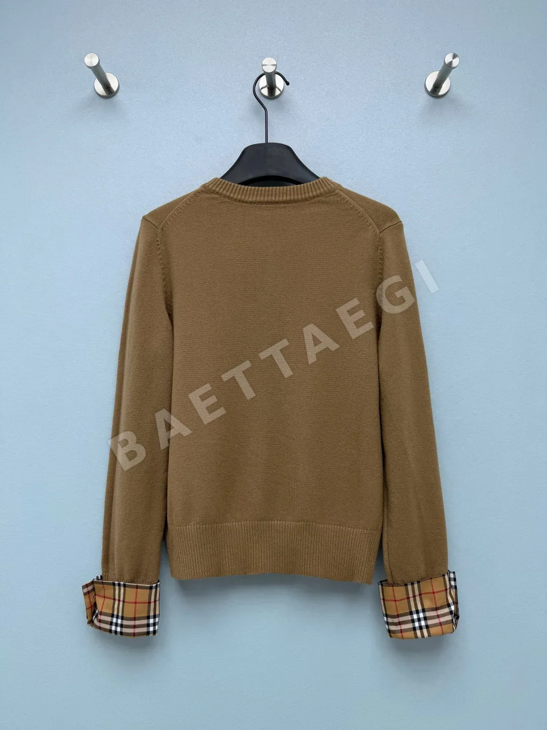 버버리 크루넥 크롭 가디건 상세 이미지 9