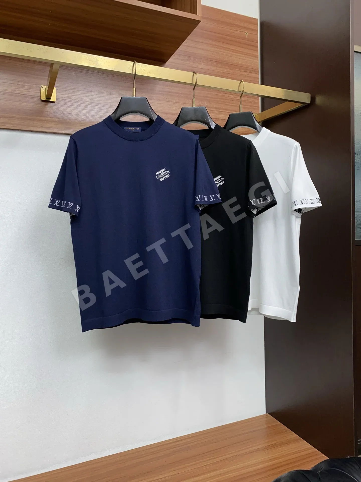루이비통 심플 크루넥 코튼 반팔 티셔츠 상세 이미지 9
