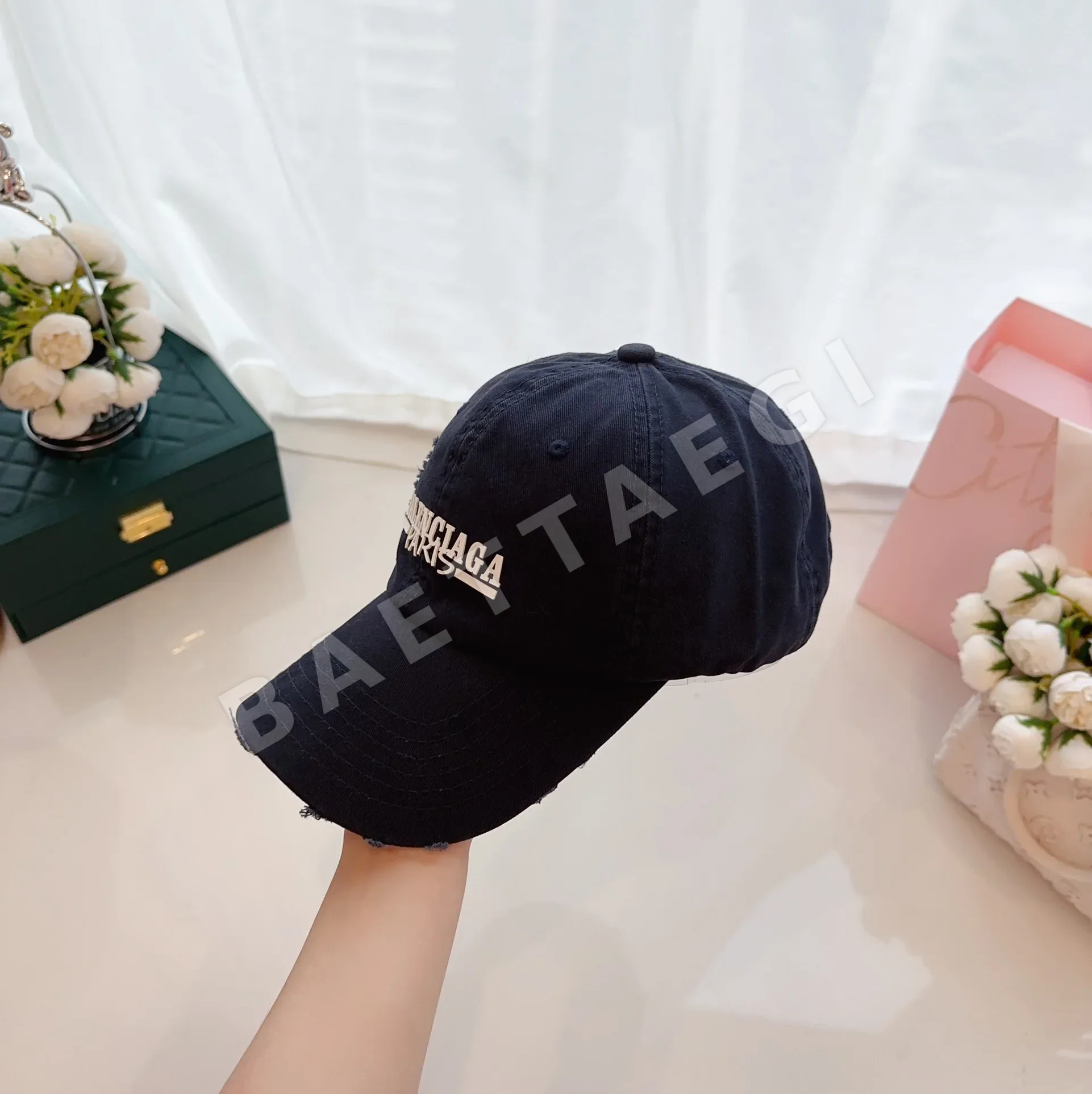 발렌시아가 데미지 워싱 면 야구모자 상세 이미지 6