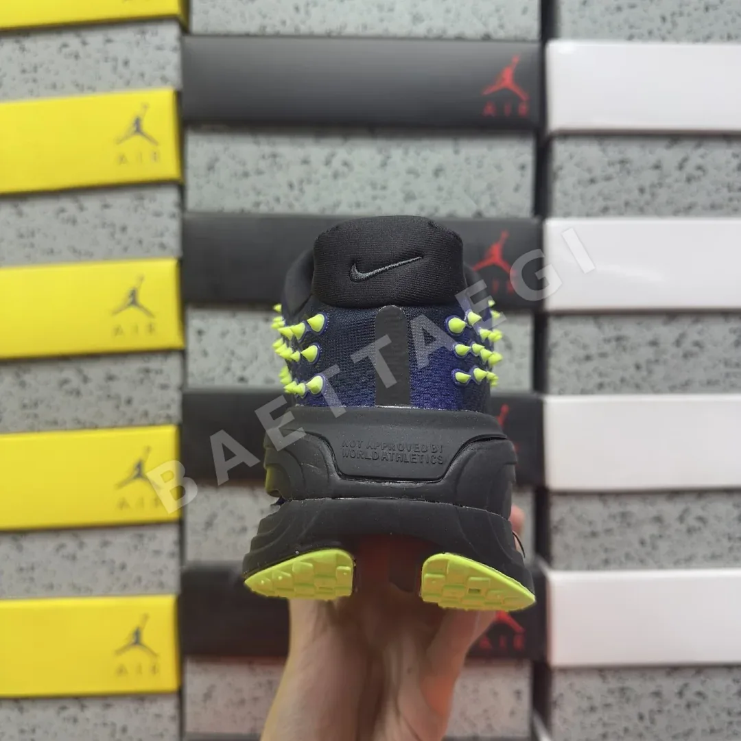 나이키 [5A] 보메로 프리미엄 QS IR2168-002 201766 Nike Vomero Premium QS Black Volt Glow 상세 이미지 3