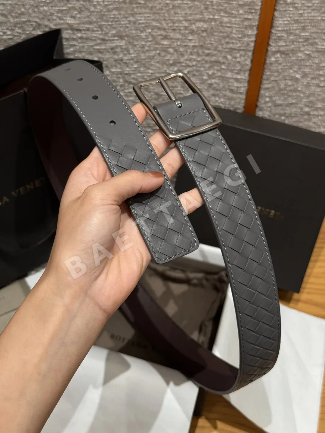 보테가베네타 손짠 가죽 남성용 벨트 상세 이미지 6