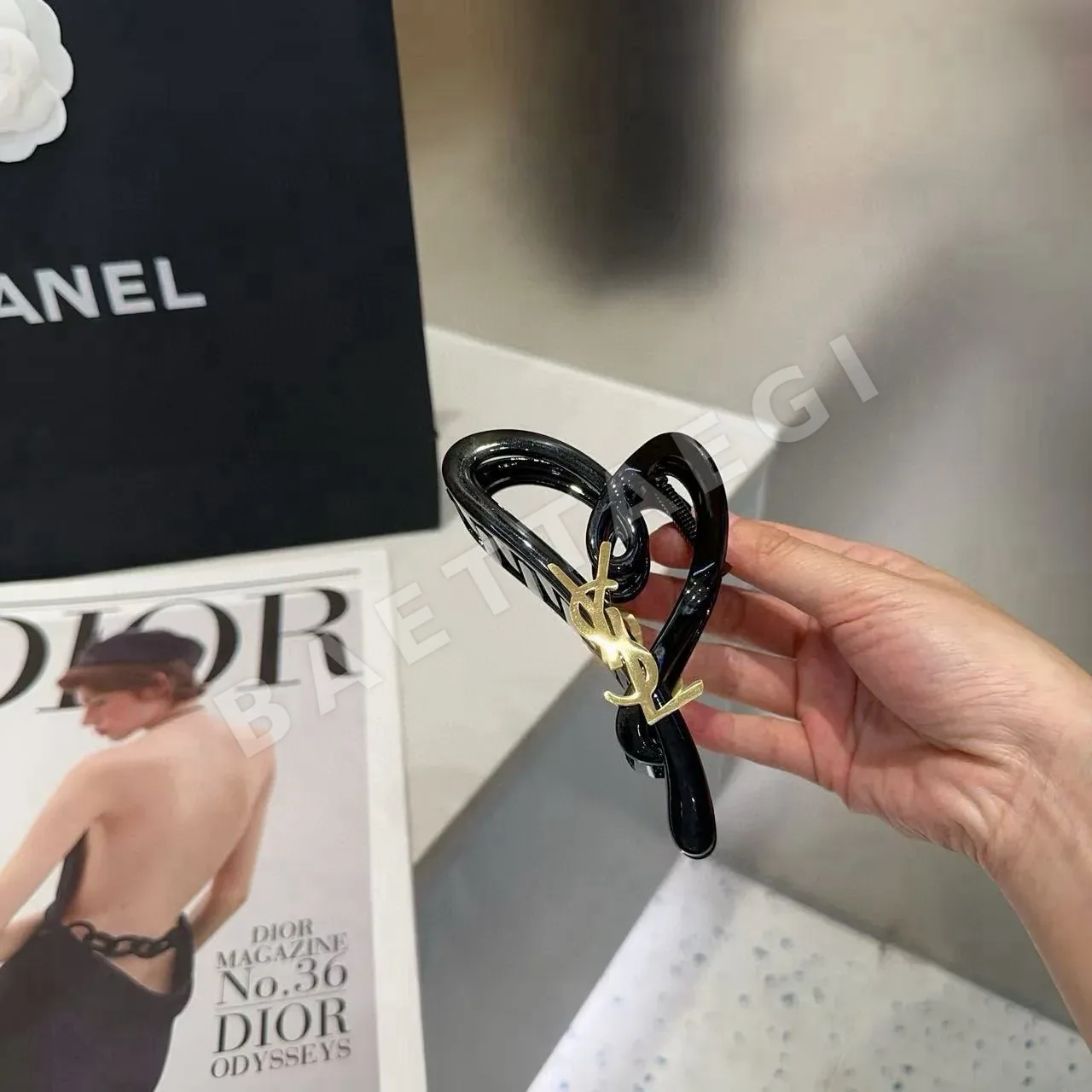 생로랑 YSL 헤어 클립 상세 이미지 4