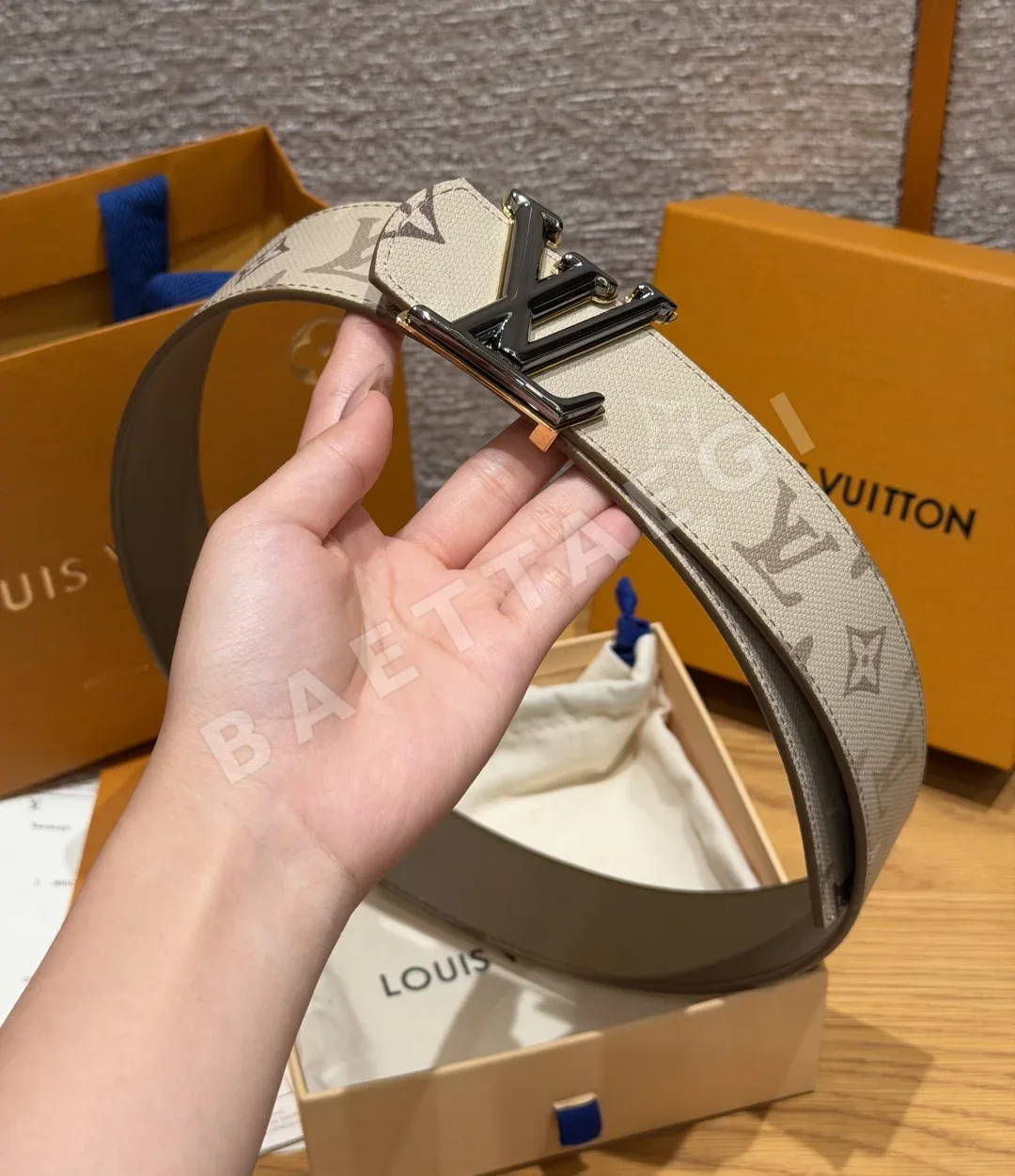 루이비통 디멘션 40mm 리버서블 벨트 상세 이미지 3