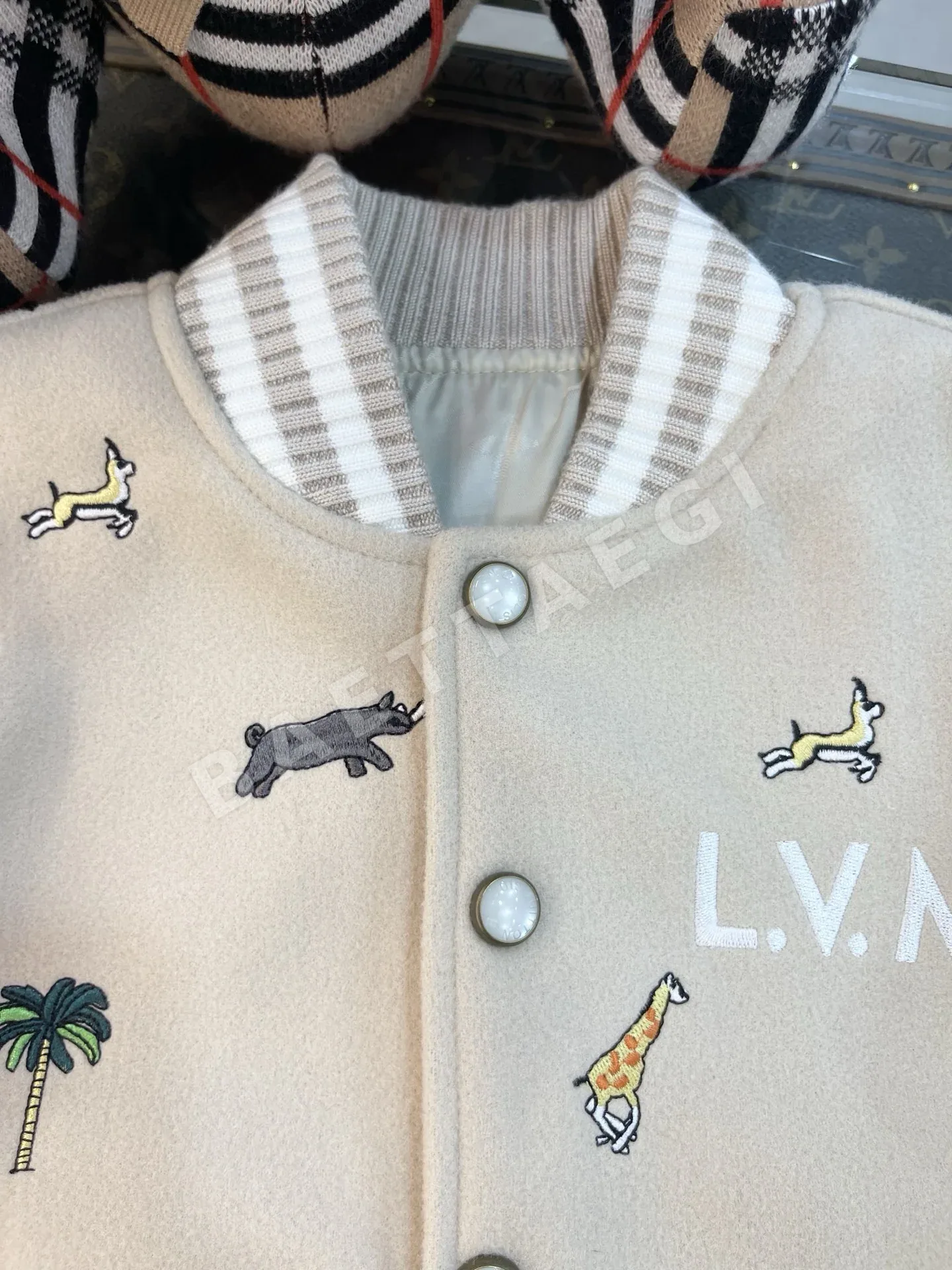루이비통 Louis Vuitton 2026 Fall/Winter Children's Baseball Jacket ⚾ 상세 이미지 4