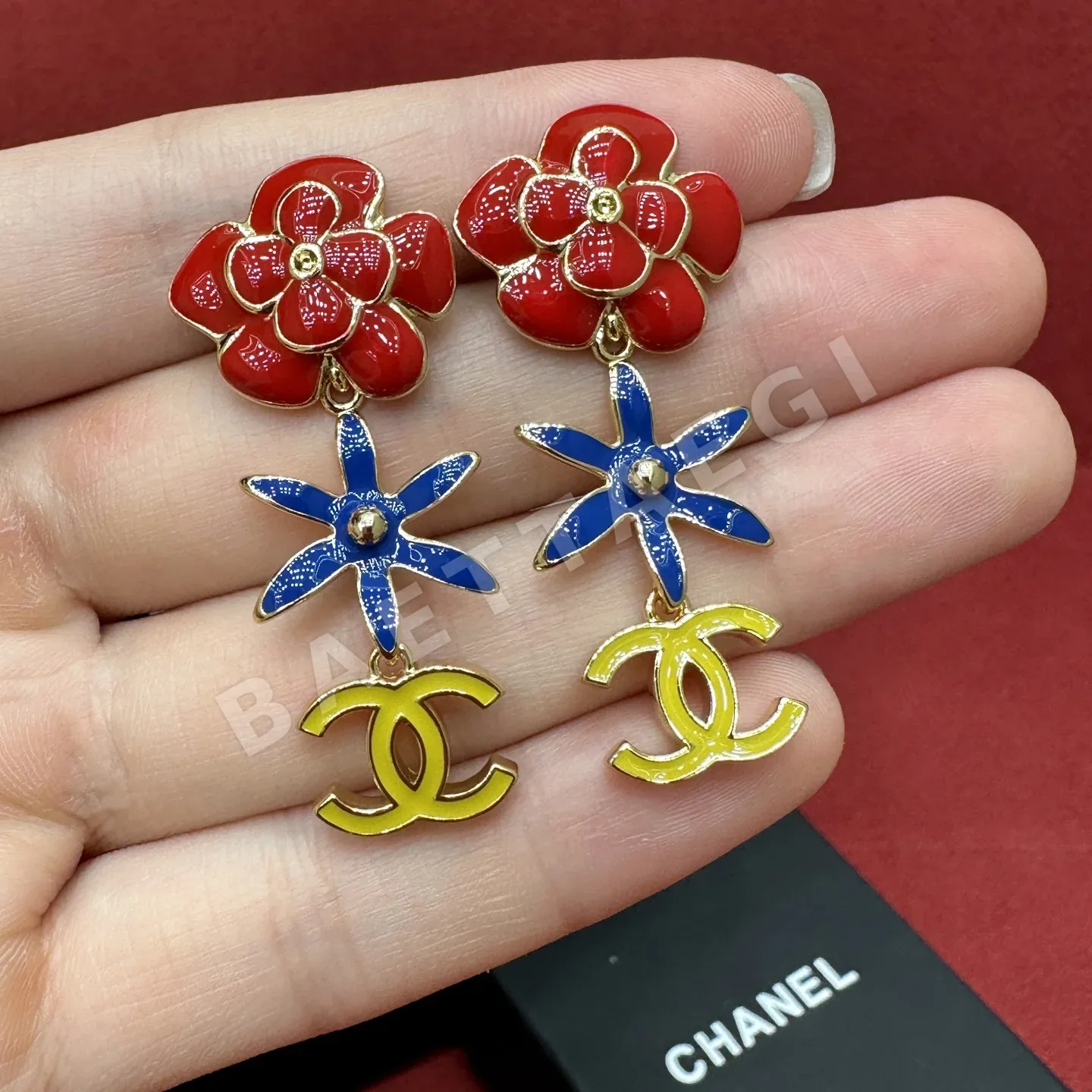 샤넬 멀티컬러 카멜리아 펜던트 롱 귀걸이 179612
