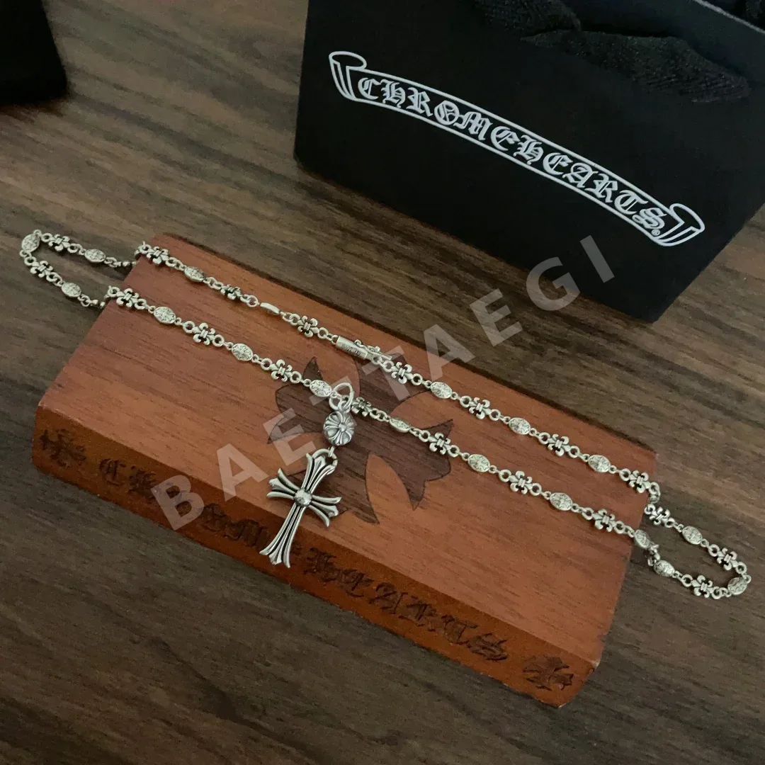 크롬하츠 클래식 레트로 크로스 펜던트 목걸이 상세 이미지 3