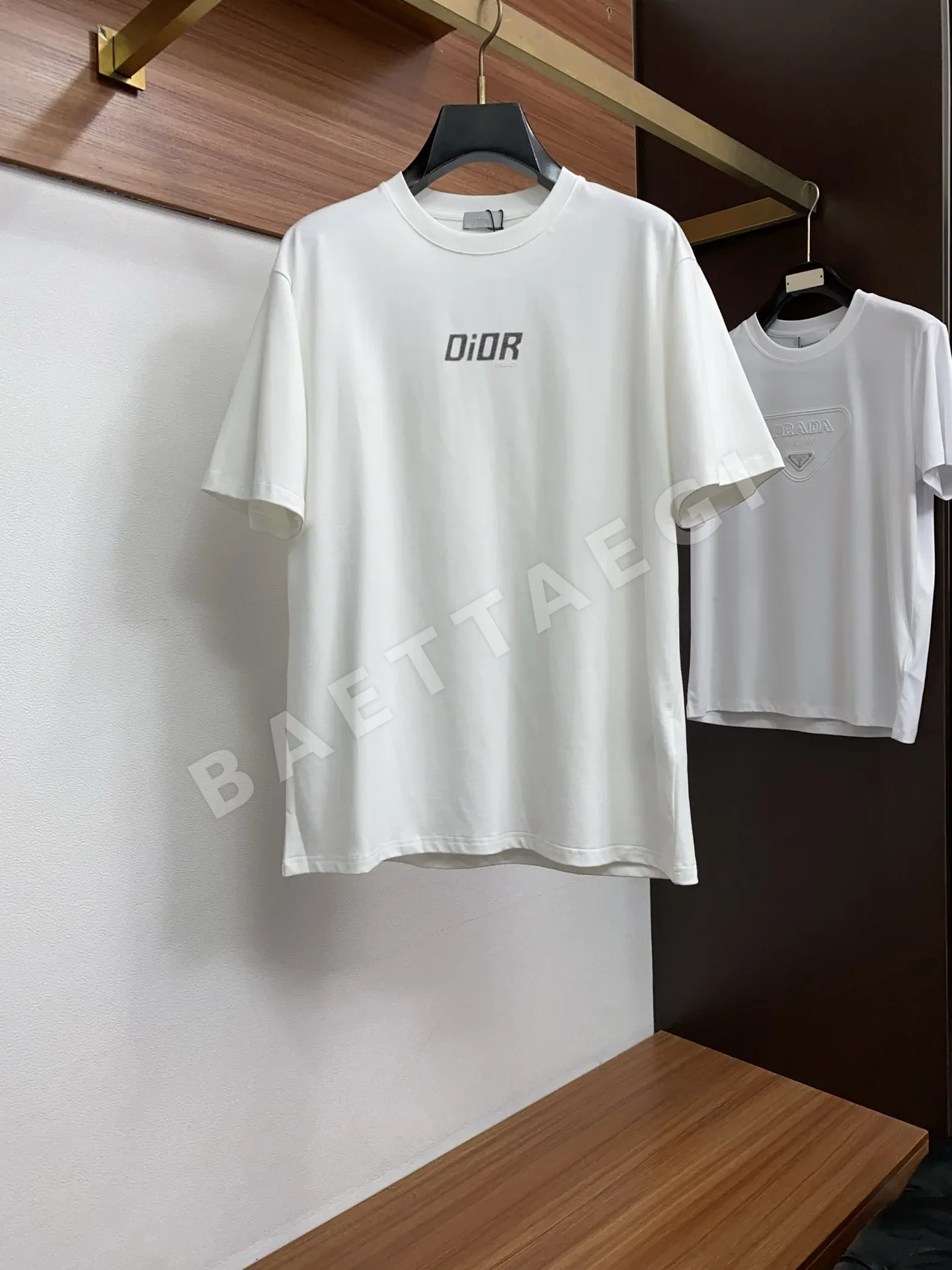 디올 크루넥 코튼 반팔 티셔츠 47654