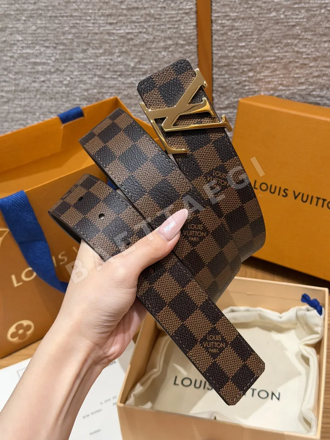 루이비통 이니셜 40mm 리버시블 벨트 상세 이미지 2