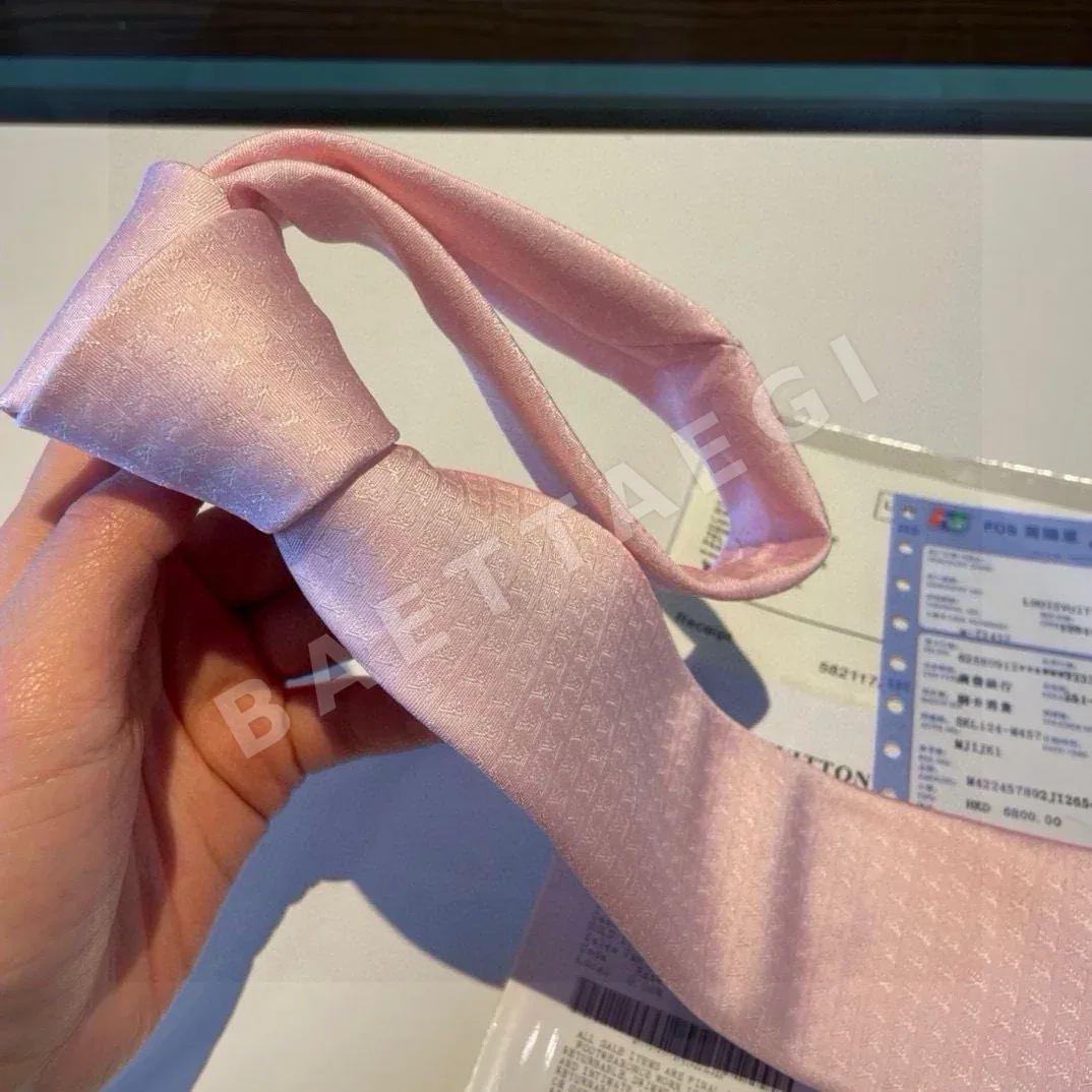 루이비통 다이아몬드 V 자카드 넥타이 상세 이미지 6