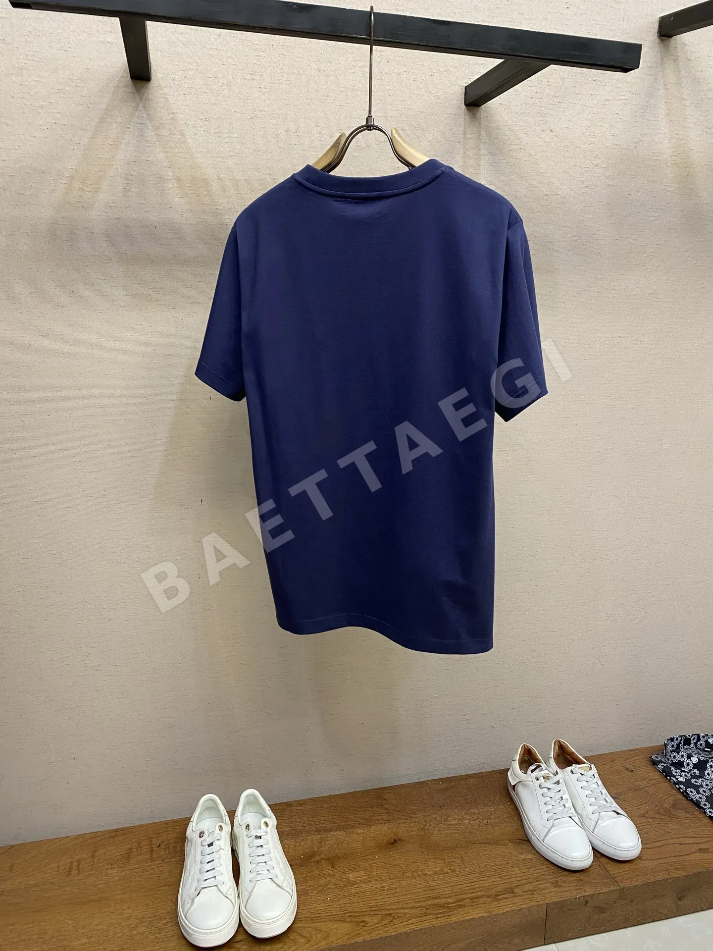 디올 모비딕 자수 크루넥 반팔 티셔츠 상세 이미지 2
